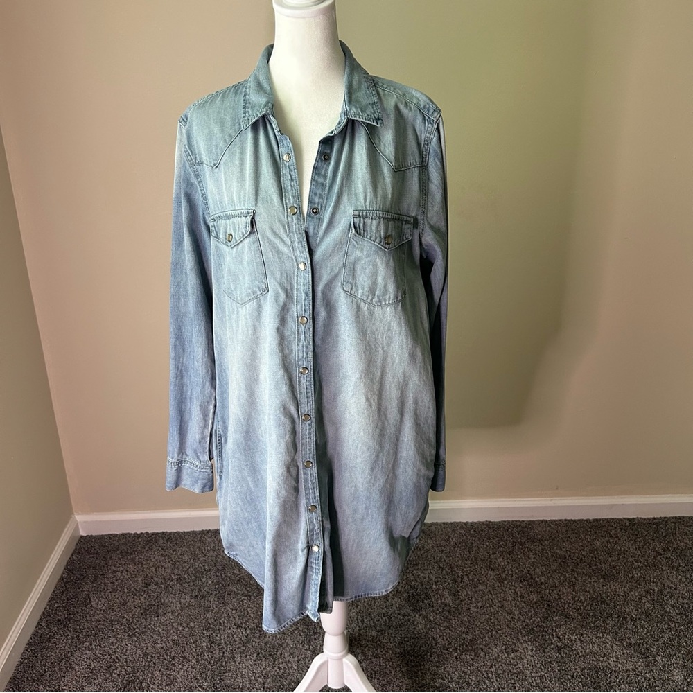 GAP Classic Blue Denim Shirt